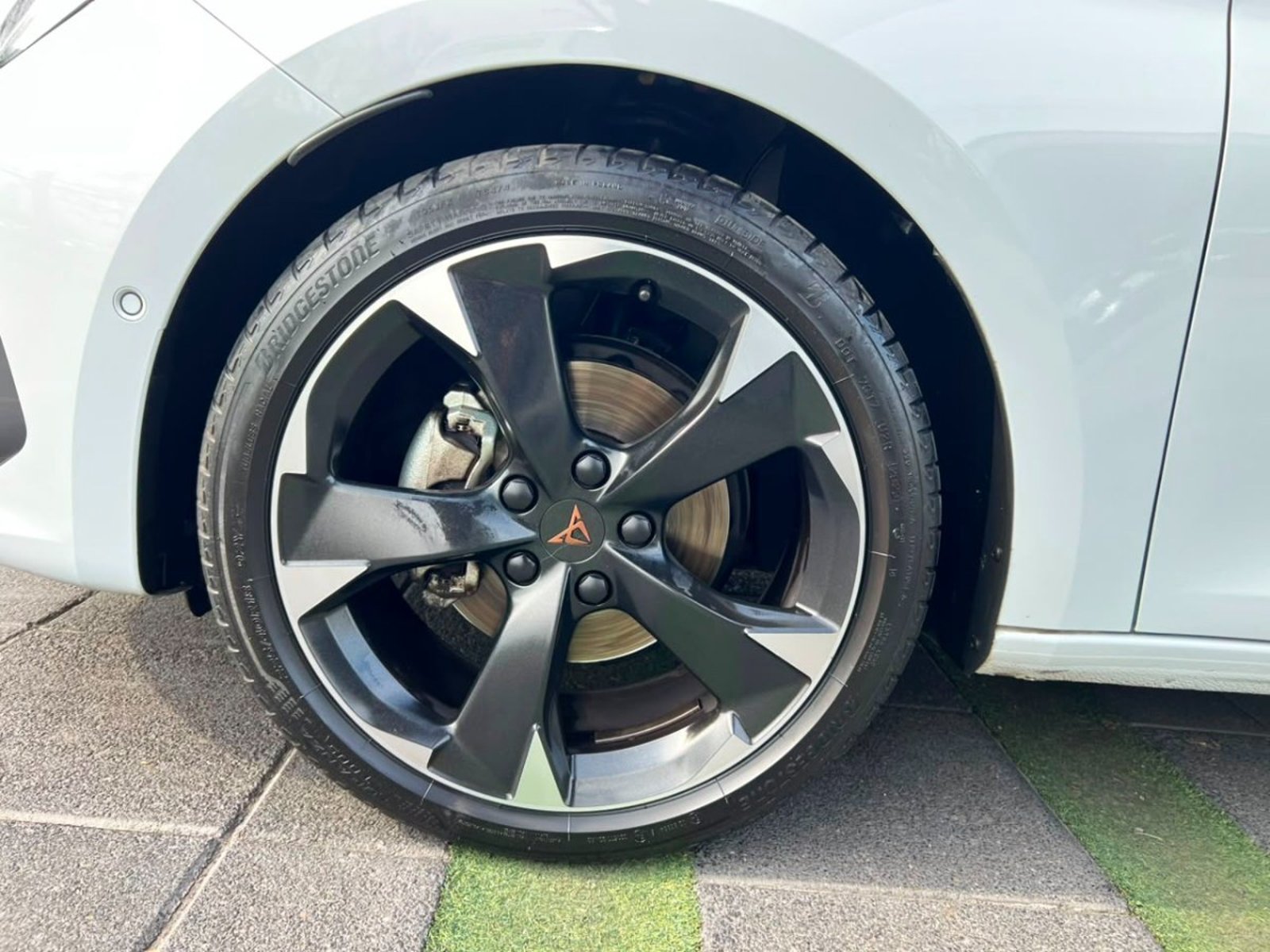 Cupra LEON 1.4 TSI AT 2024 - Imagen 7 de 10