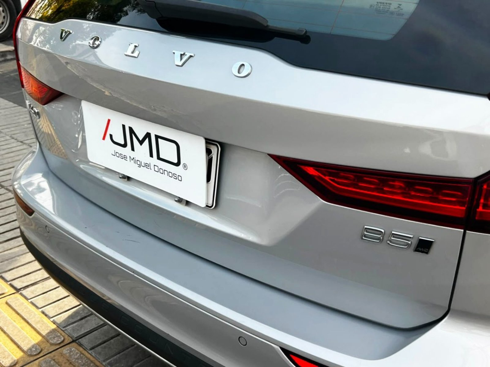 VOLVO V60 B5 AWD 2023 - Imagen 7 de 10