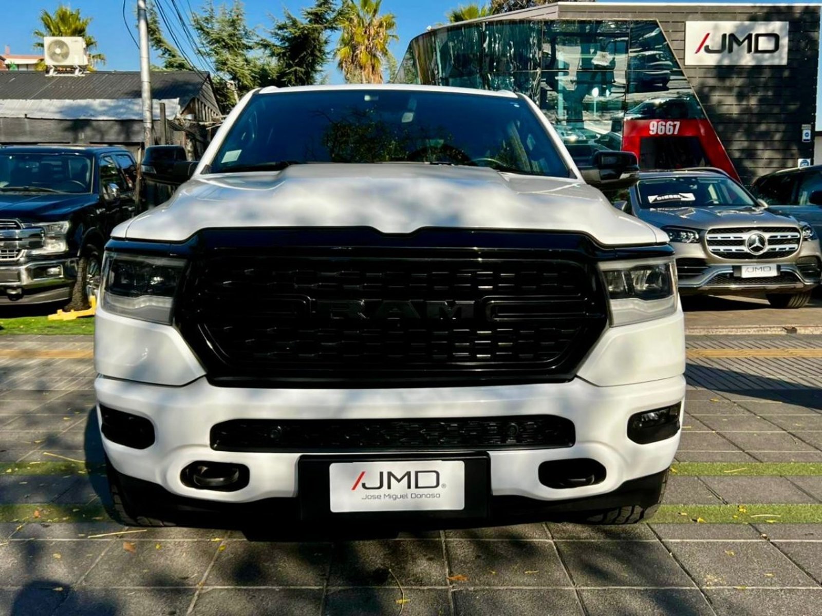 RAM 1500 BIG HORN E -TORQUE 4X4 3.6 AT 2023 - Foto 2 de 10
