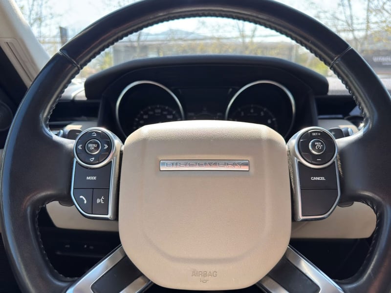 Land Rover DISCOVERY 3.0 2018 - Imagen 9 de 10