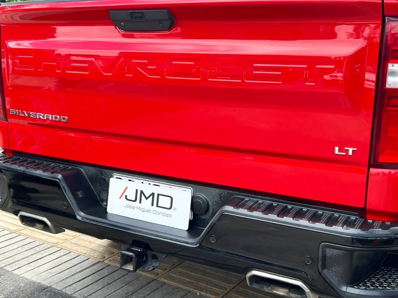 Chevrolet SILVERADO LT TRAIL BOSS 5.3 2021 - Imagen 7 de 10