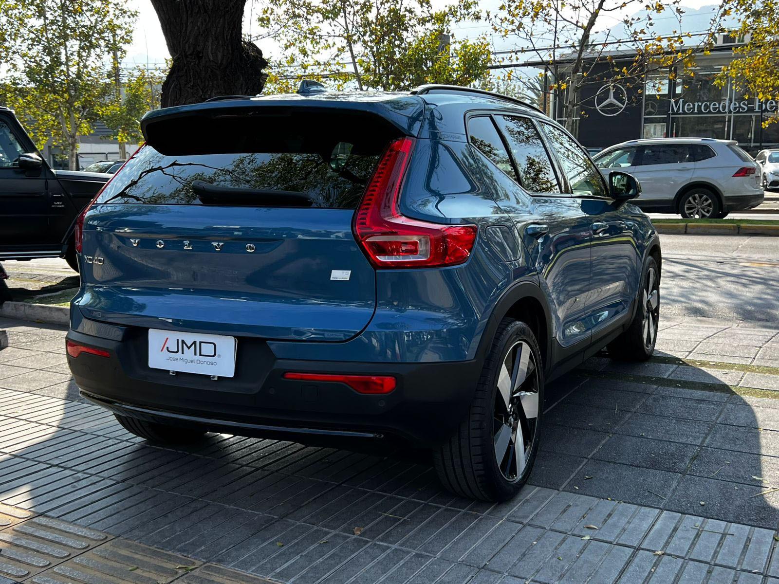 Volvo XC40 T5 RECHARGE 1.5 MANTENIMIENTO AL DÍA UN DUEÑO 2023 - Imagen 6 de 10