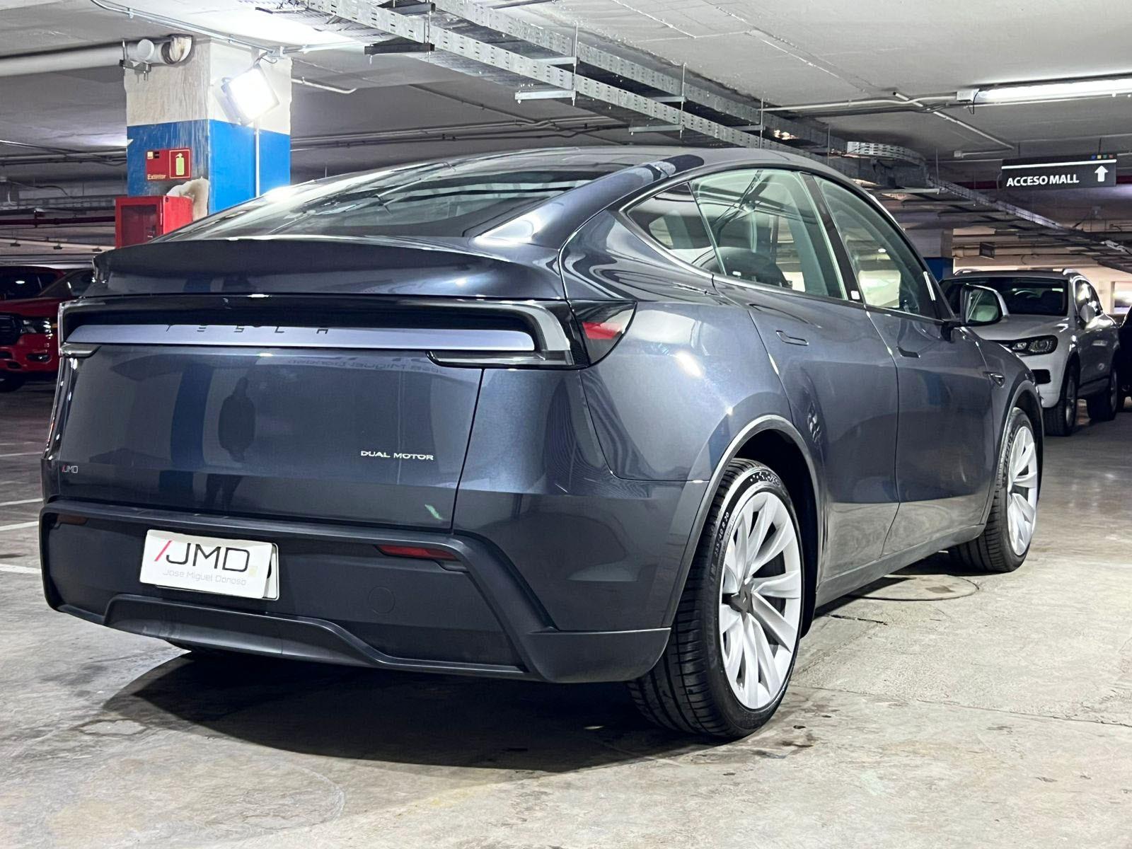 Tesla MODEL Y LONG RANGE DUAL MOTOR AWD ÚNICO DUEÑO 2026 - Foto 4 de 10