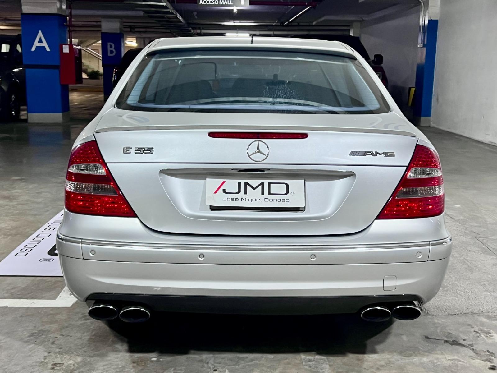 Mercedes-Benz E 55 AMG KOMPRESSOR 5.5 2006 - Foto 5 de 10