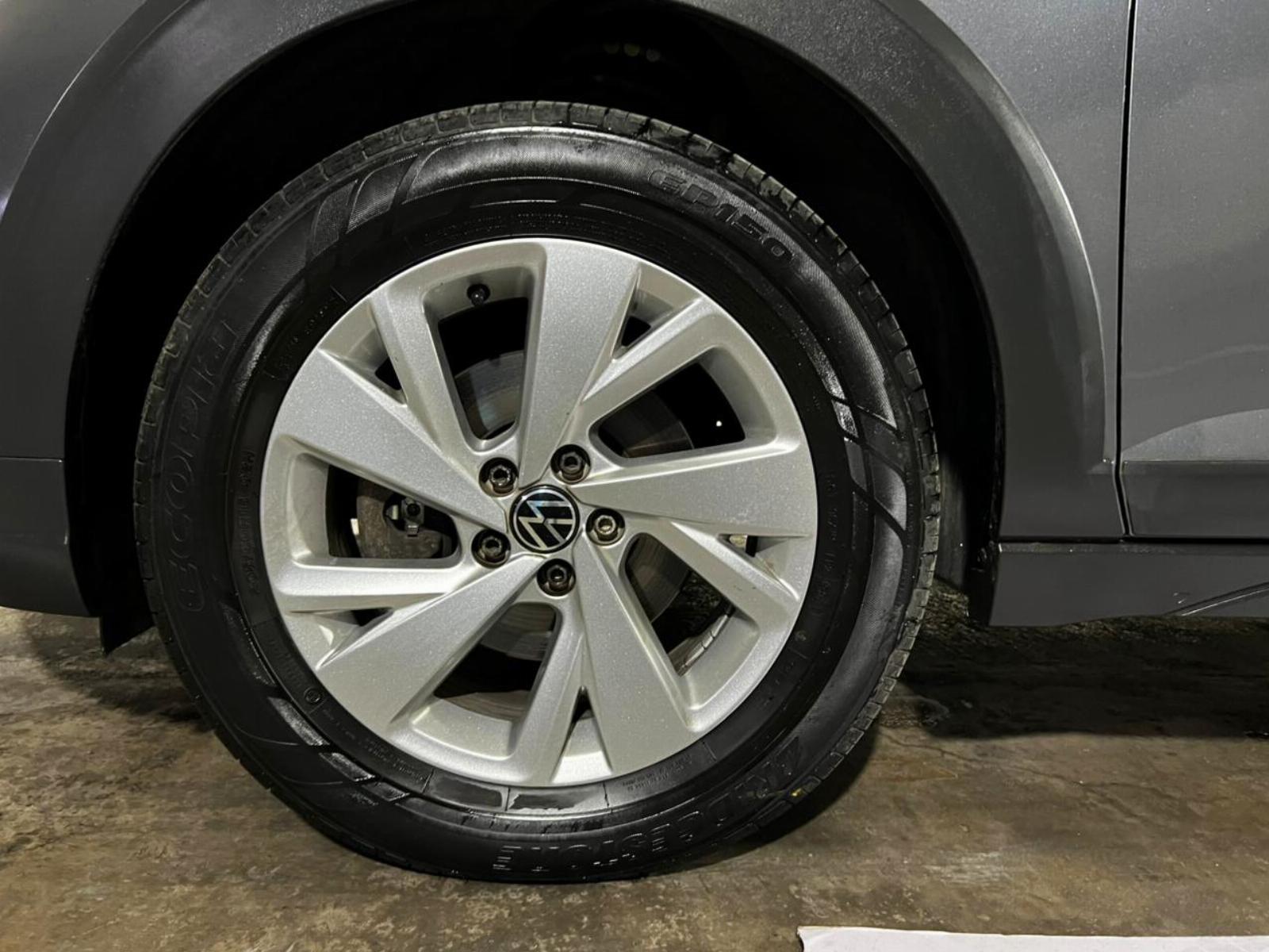 VOLKSWAGEN NIVUS COMFORTLINE 170 TSI ÚNICO DUEÑO 2022 - Imagen 8 de 10