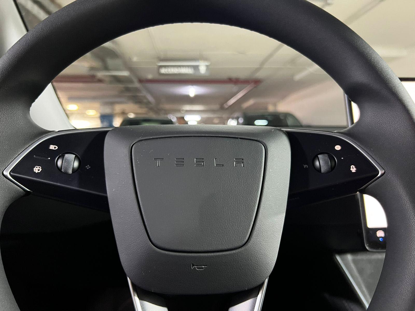 Tesla MODEL Y LONG RANGE DUAL MOTOR AWD ÚNICO DUEÑO 2026 - Imagen 10 de 10