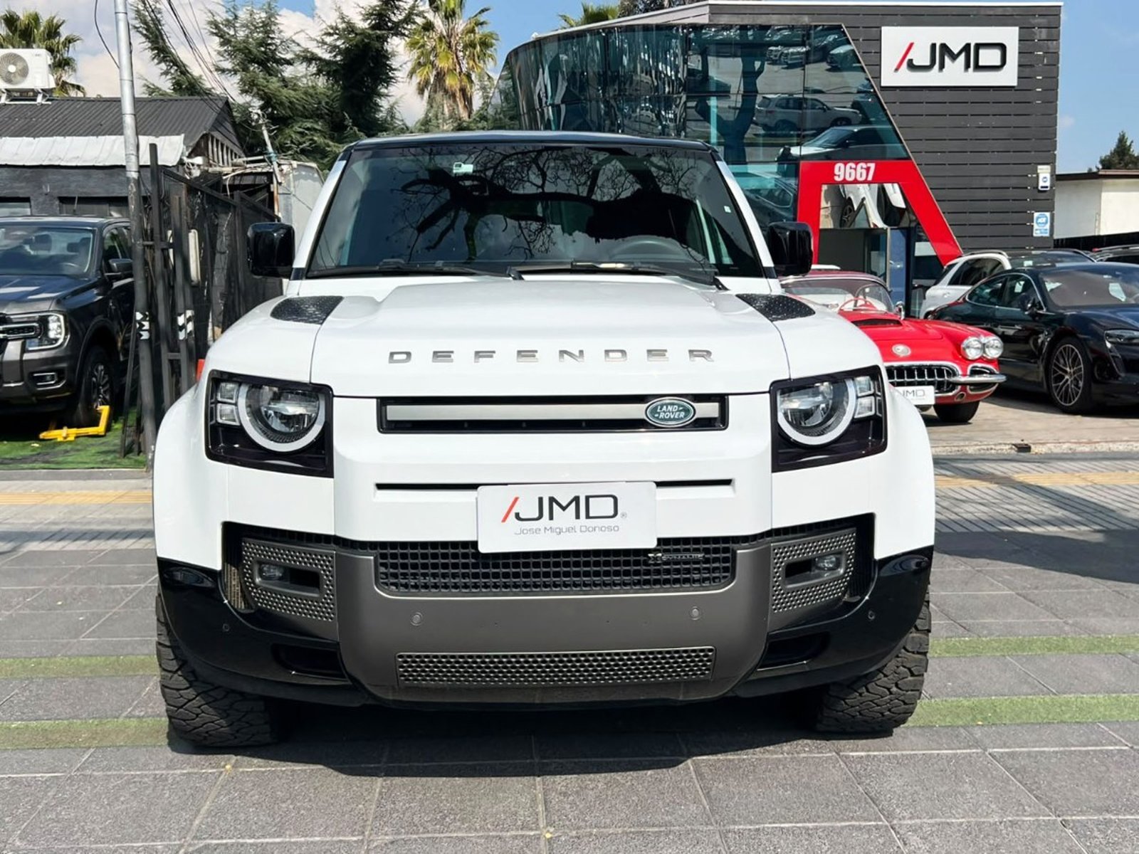 Land Rover DEFENDER 3.0 110 X-DYNAMIC S 2023 - Foto 2 de 10