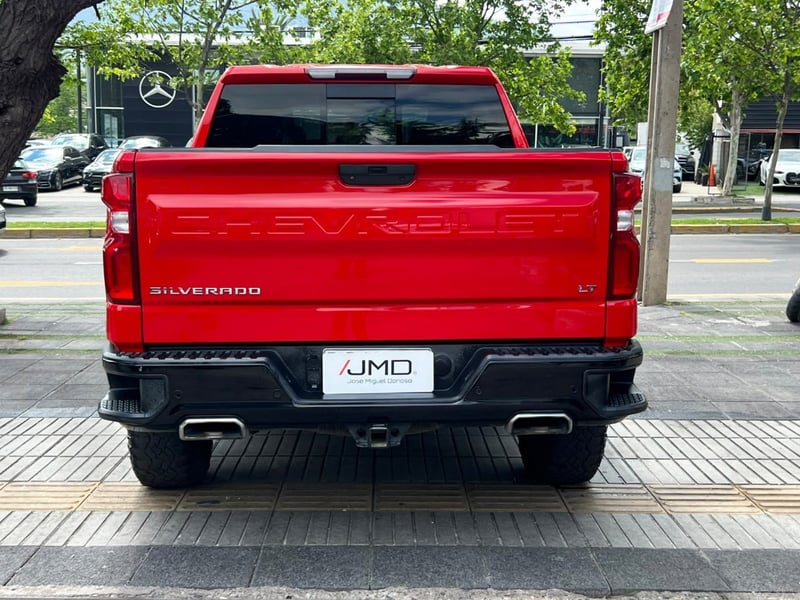 Chevrolet SILVERADO LT TRAIL BOSS 5.3 2021 - Imagen 5 de 10