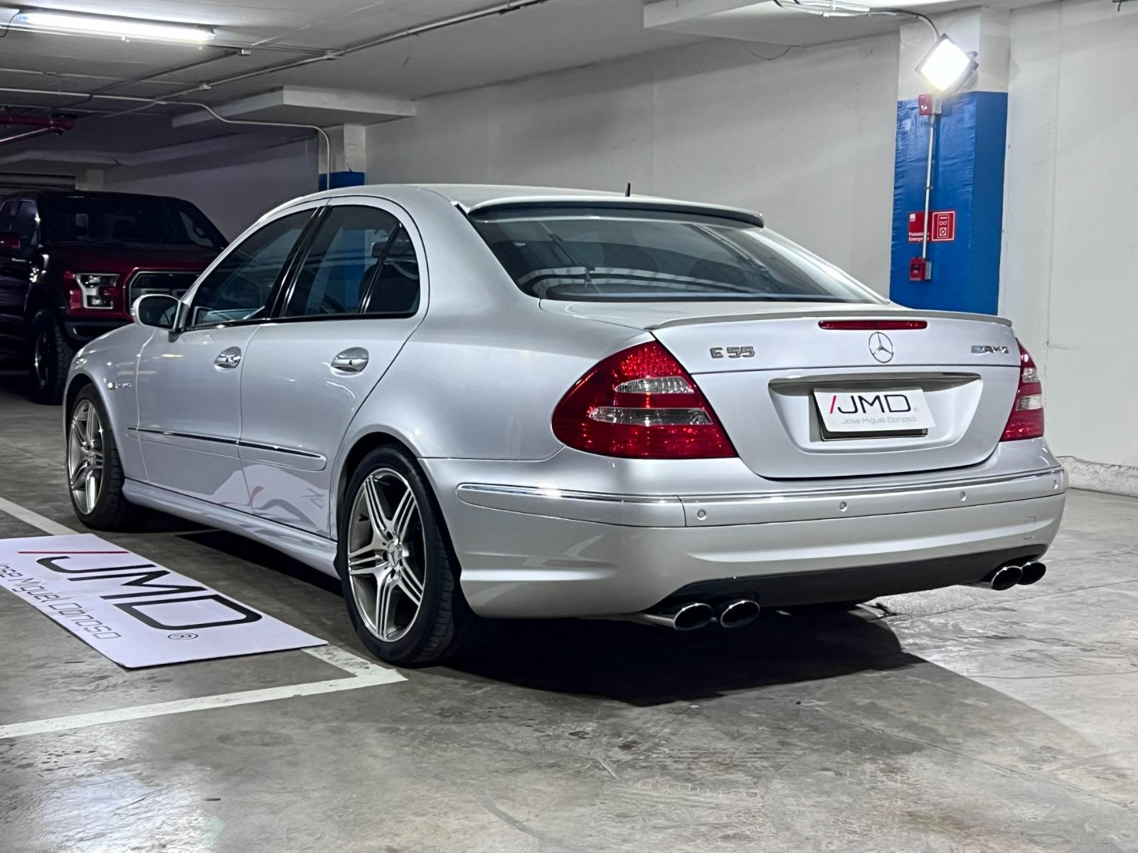 Mercedes-Benz E 55 AMG KOMPRESSOR 5.5 2006 - Foto 4 de 10