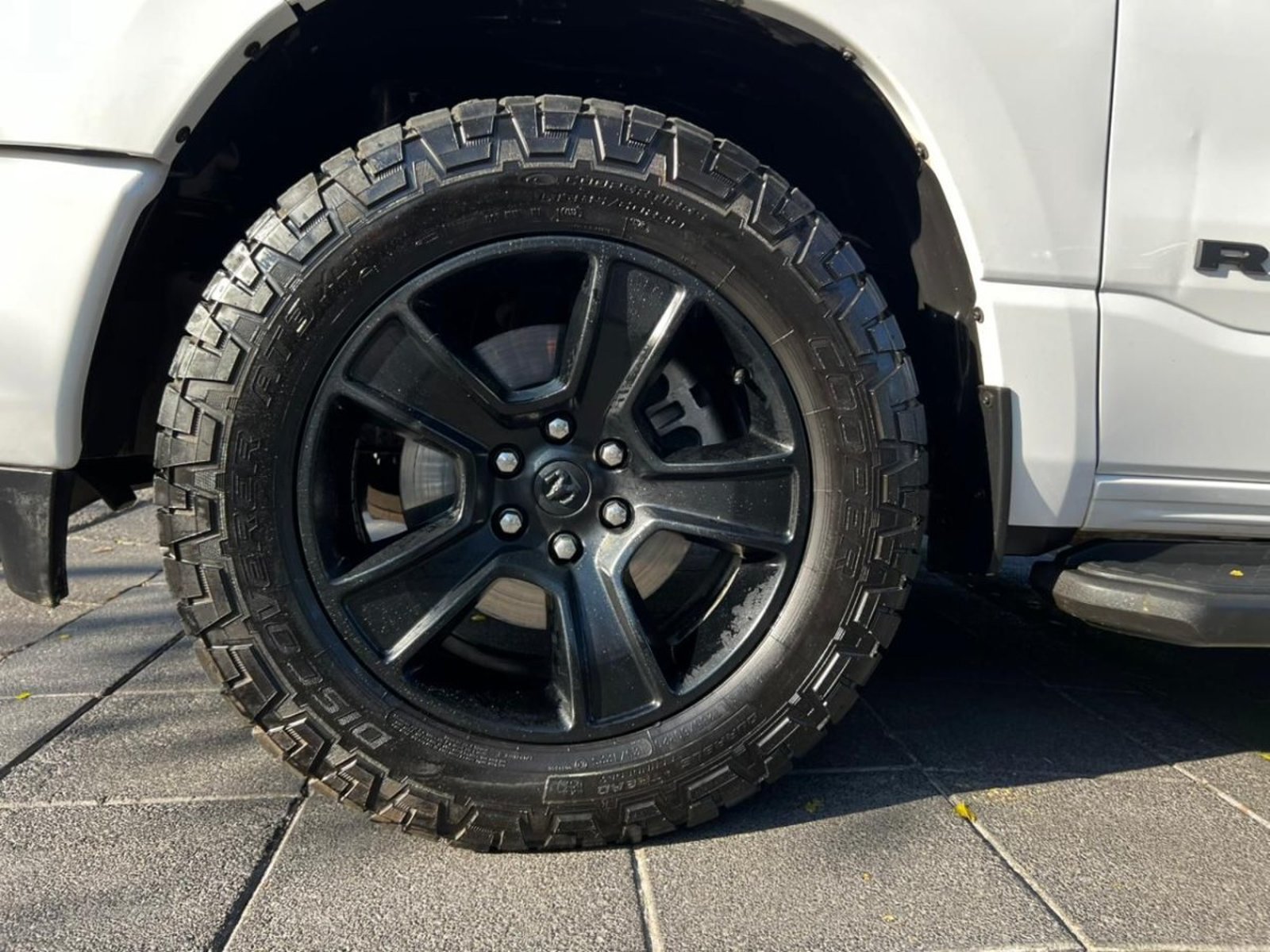 RAM 1500 BIG HORN E -TORQUE 4X4 3.6 AT 2023 - Imagen 8 de 10