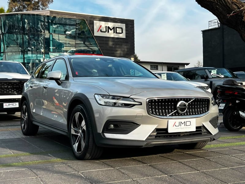 Volvo V60 CROSS COUNTRY B5 AWD 2023