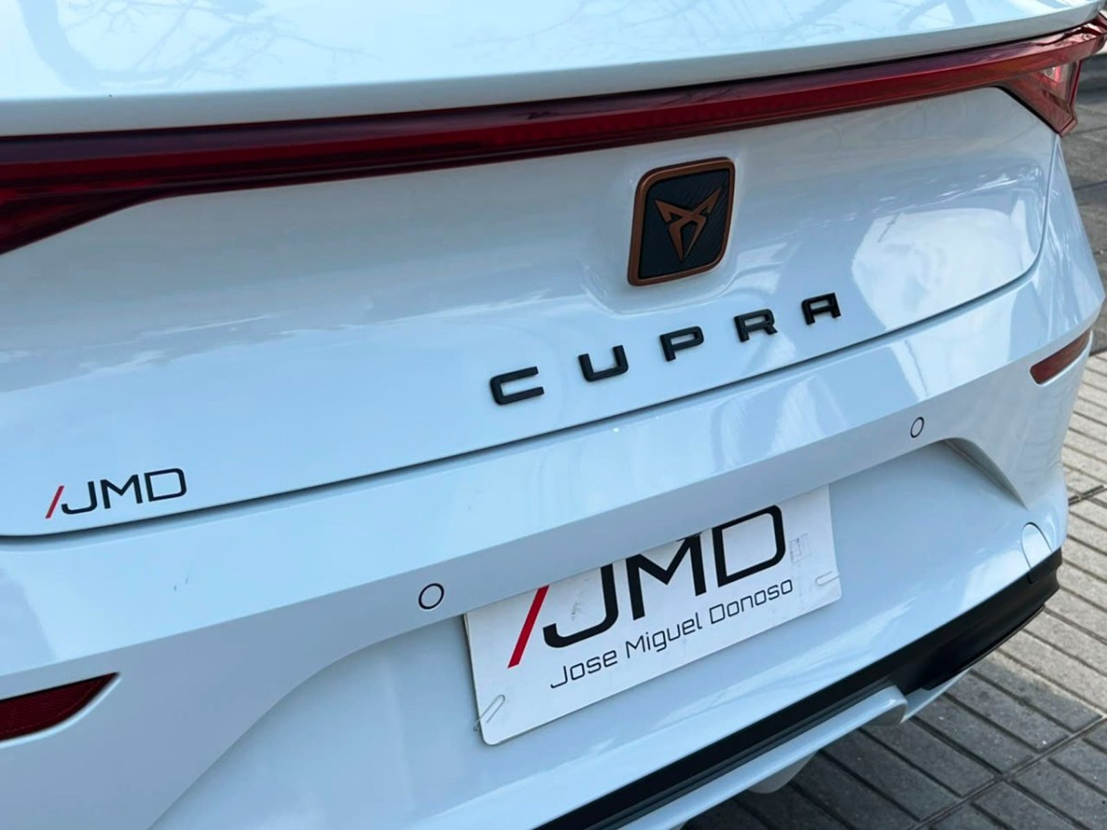 Cupra LEON 1.4 TSI AT 2024 - Imagen 8 de 10