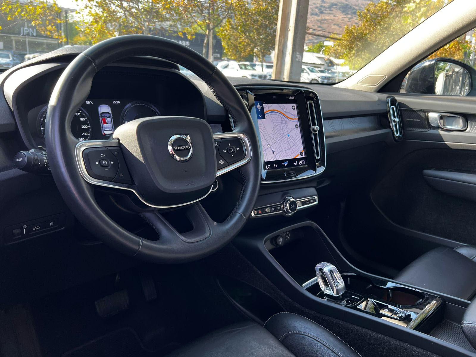Volvo XC40 T5 RECHARGE 1.5 MANTENIMIENTO AL DÍA UN DUEÑO 2023 - Imagen 10 de 10