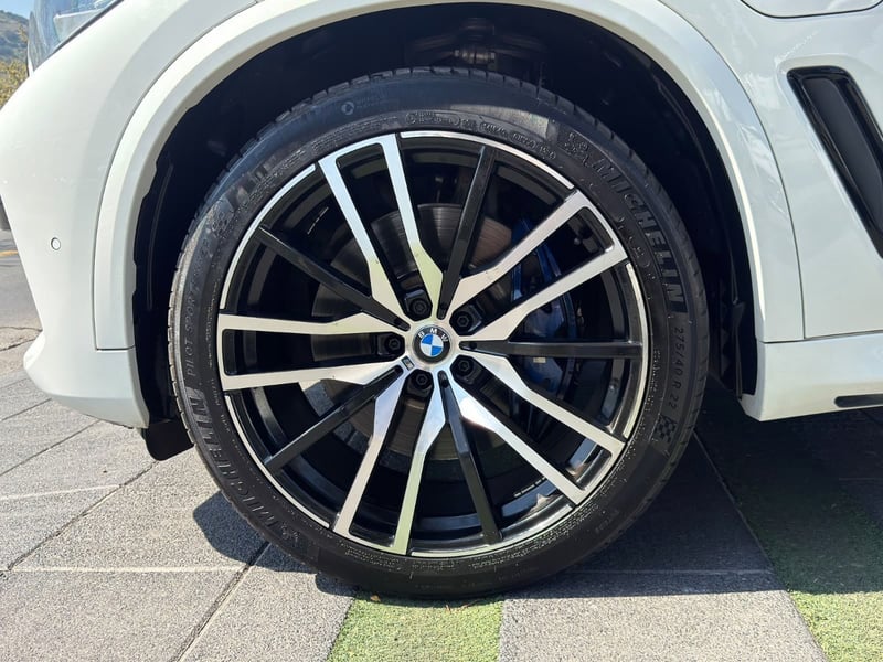 BMW X5 5E M SPORT HÍBRIDO 2022 - Imagen 7 de 10