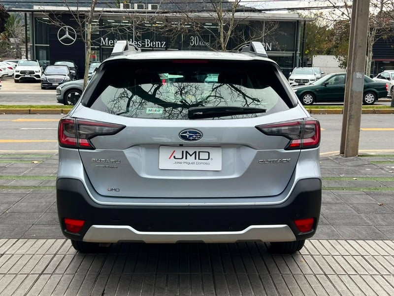 Subaru OUTBACK TOURING 2.5 CVT AWD 2022 - Imagen 5 de 10