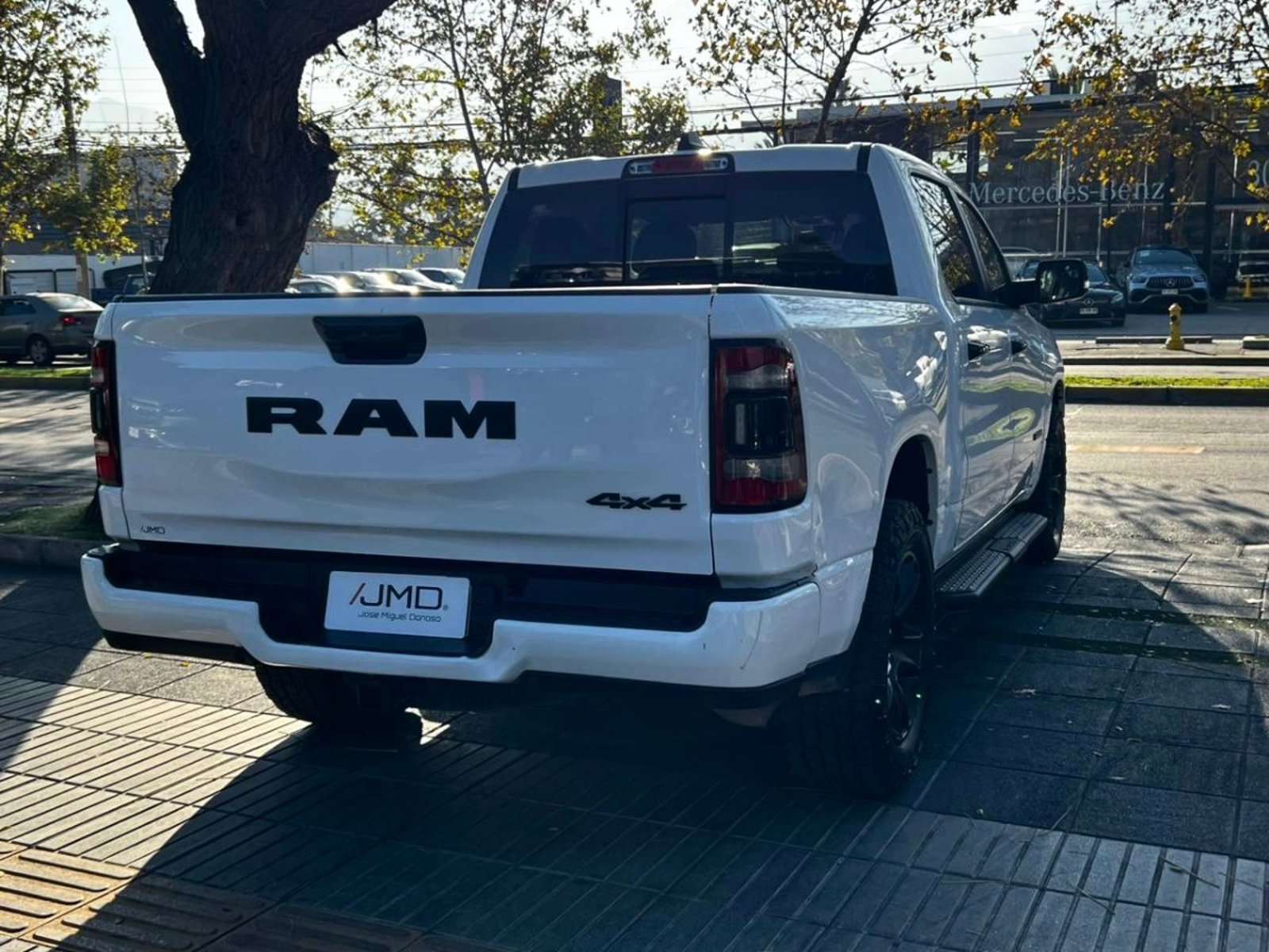RAM 1500 BIG HORN E -TORQUE 4X4 3.6 AT 2023 - Foto 4 de 10