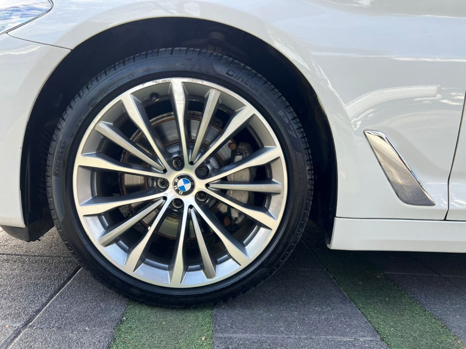BMW 530 2018 - Imagen 8 de 10