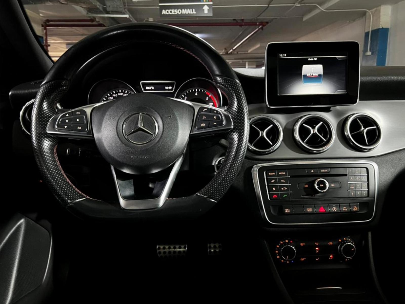 Mercedes-Benz GLA 220 D 4MATIC 2017 - Imagen 10 de 10