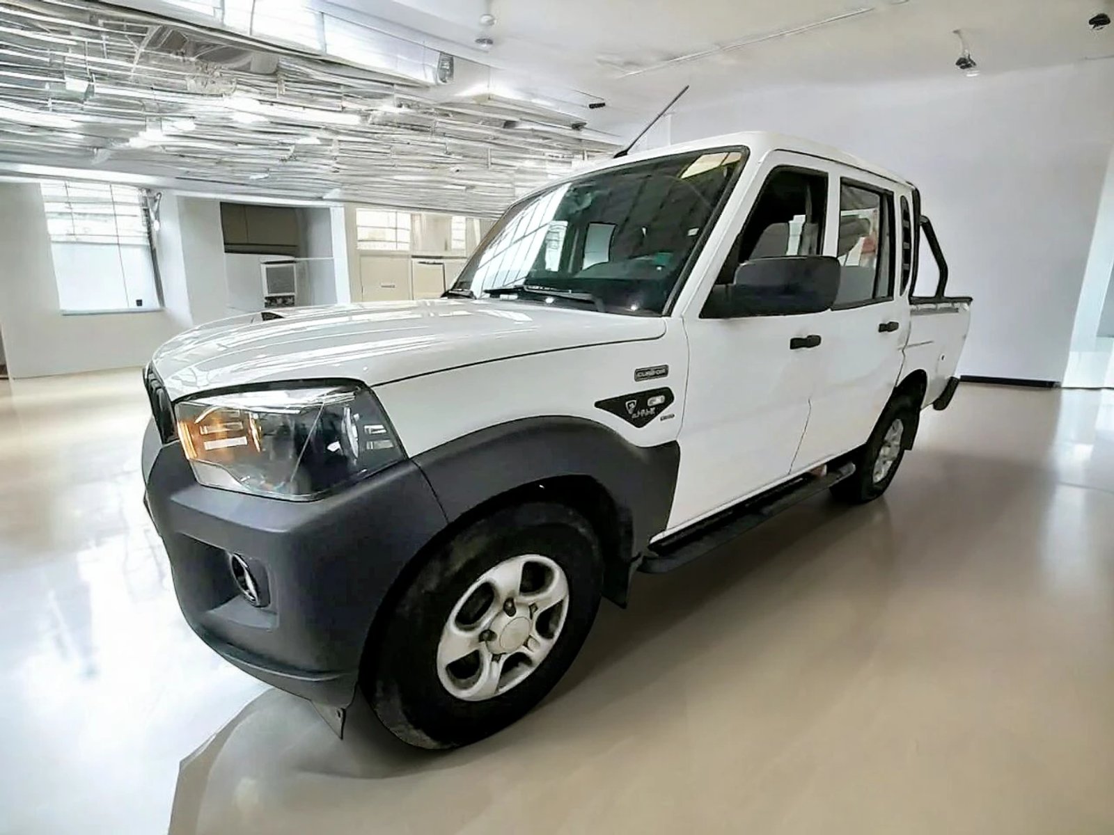 Mahindra PIK-UP UP D CAB CRDE 4P 2.2 2023 - Foto 2 de 12