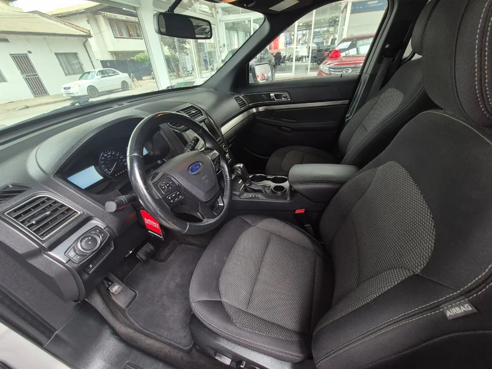 Ford EXPLORER XLT 3.5 AT 2019 - Imagen 8 de 14
