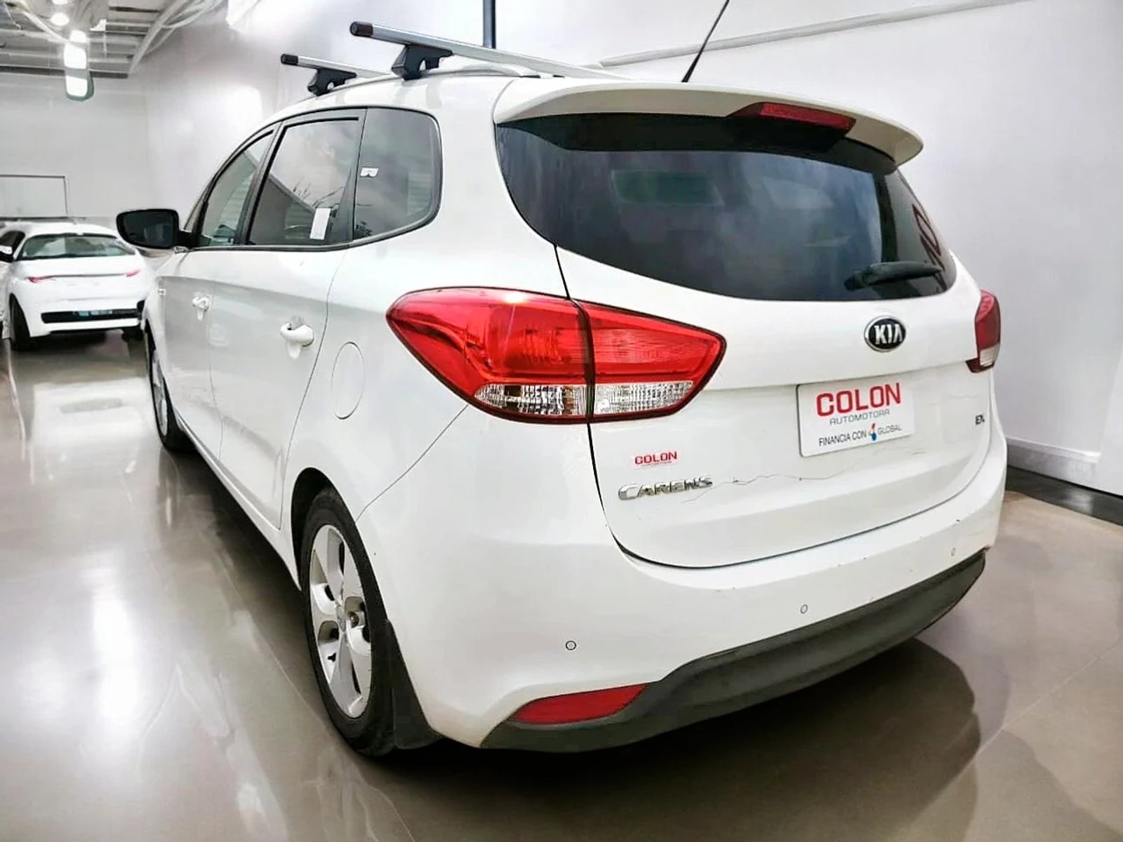 Kia CARENS 2016 - Foto 5 de 9