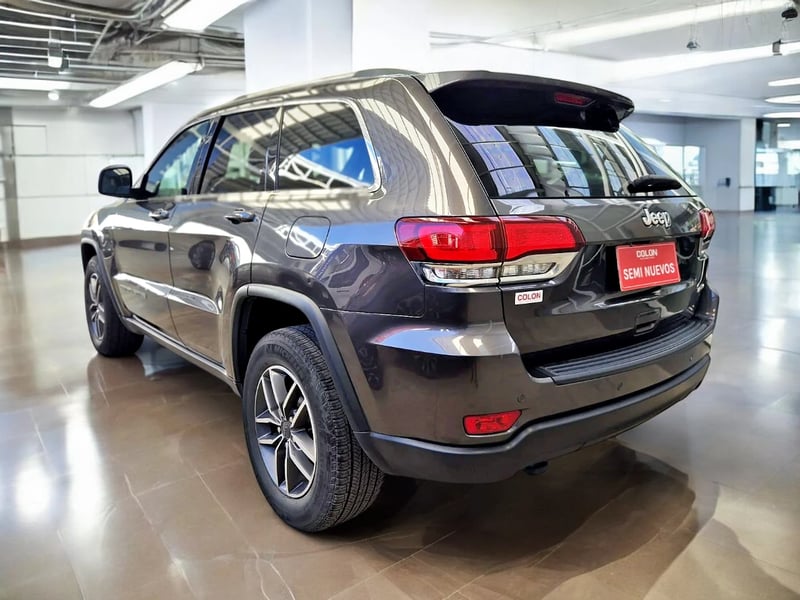 Jeep GRAND CHEROKEE LAREDO 4X2 3.6L 2021 - Imagen 6 de 12
