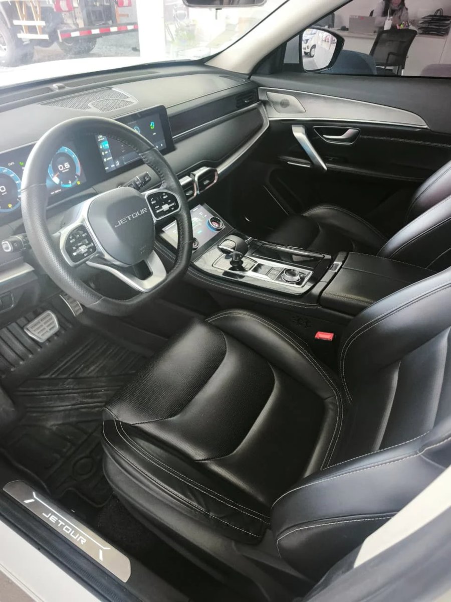Jetour X70 PLUS 1.6 AUT 2024 - Imagen 6 de 8