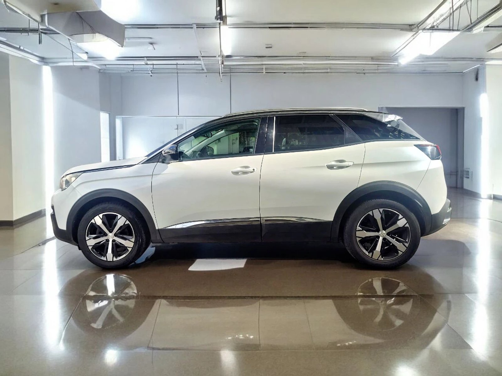Peugeot 3008 ALLURE 1.6 BLUEHDI EAT6 2019 - Imagen 7 de 13