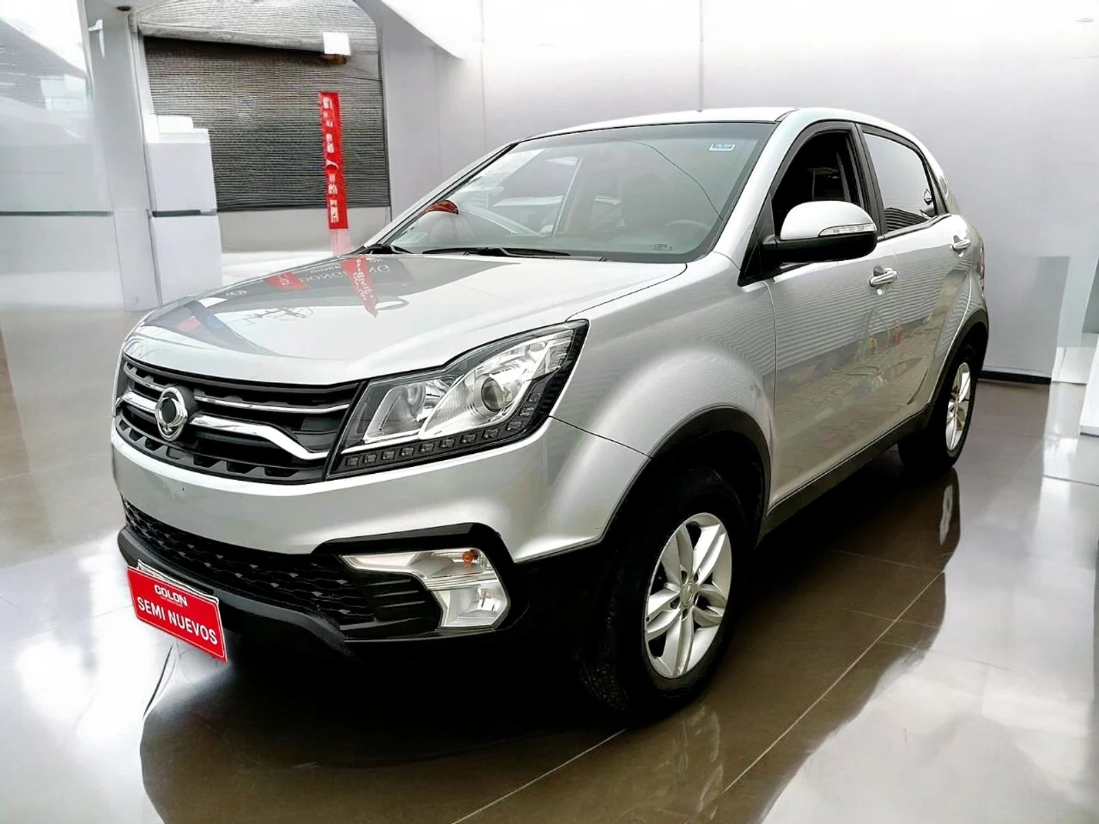 SsangYong KORANDO 2.0 MT KC1010 2020 - Foto 2 de 9
