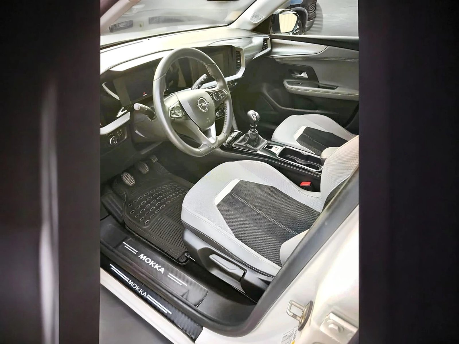 Opel MOKKA X ENJOY 1.2 MT6 130 2023 - Imagen 8 de 9