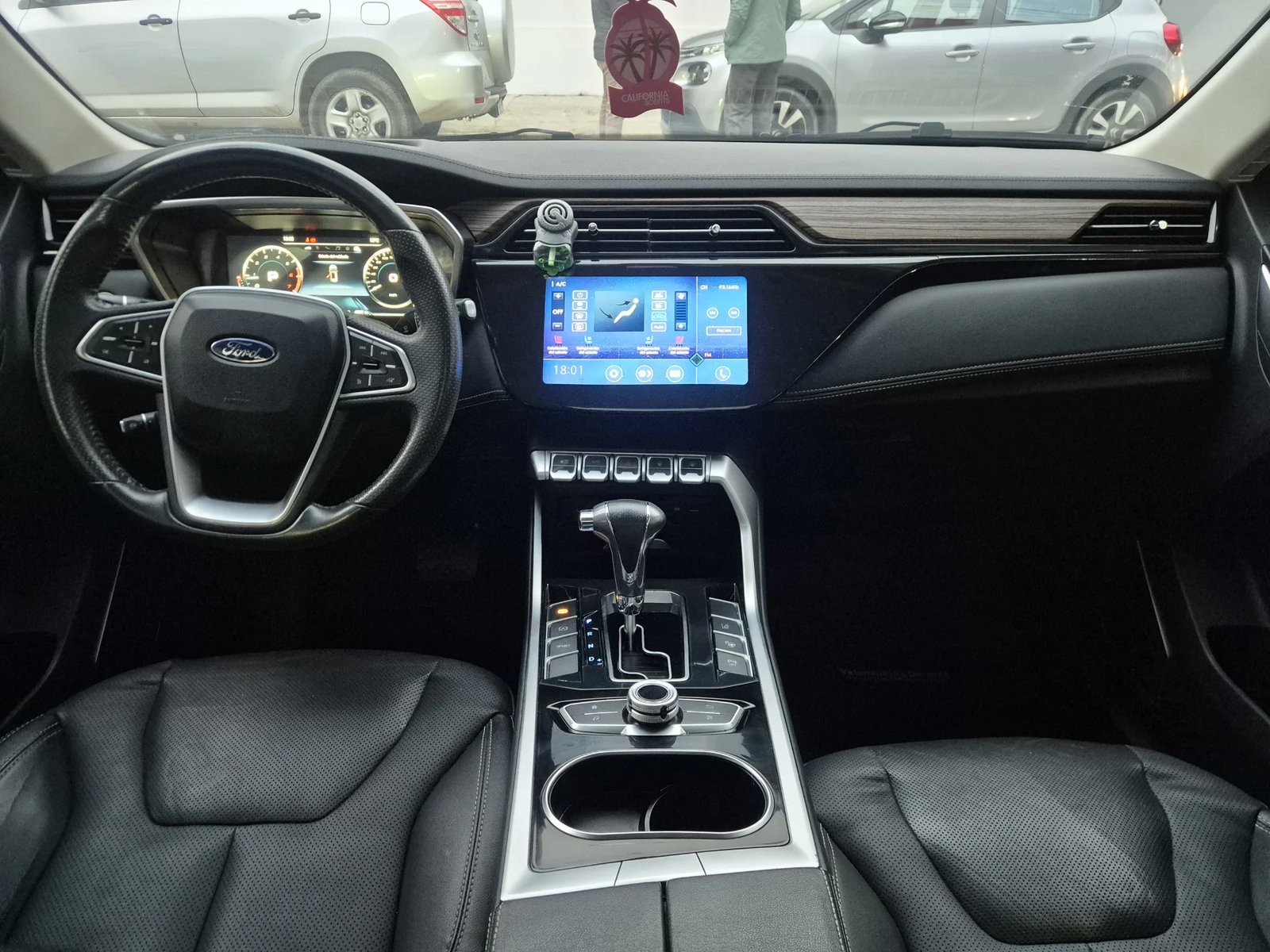 Ford TERRITORY TERRITORY TITANIUM PLUS 1.5L 2022 - Imagen 9 de 14