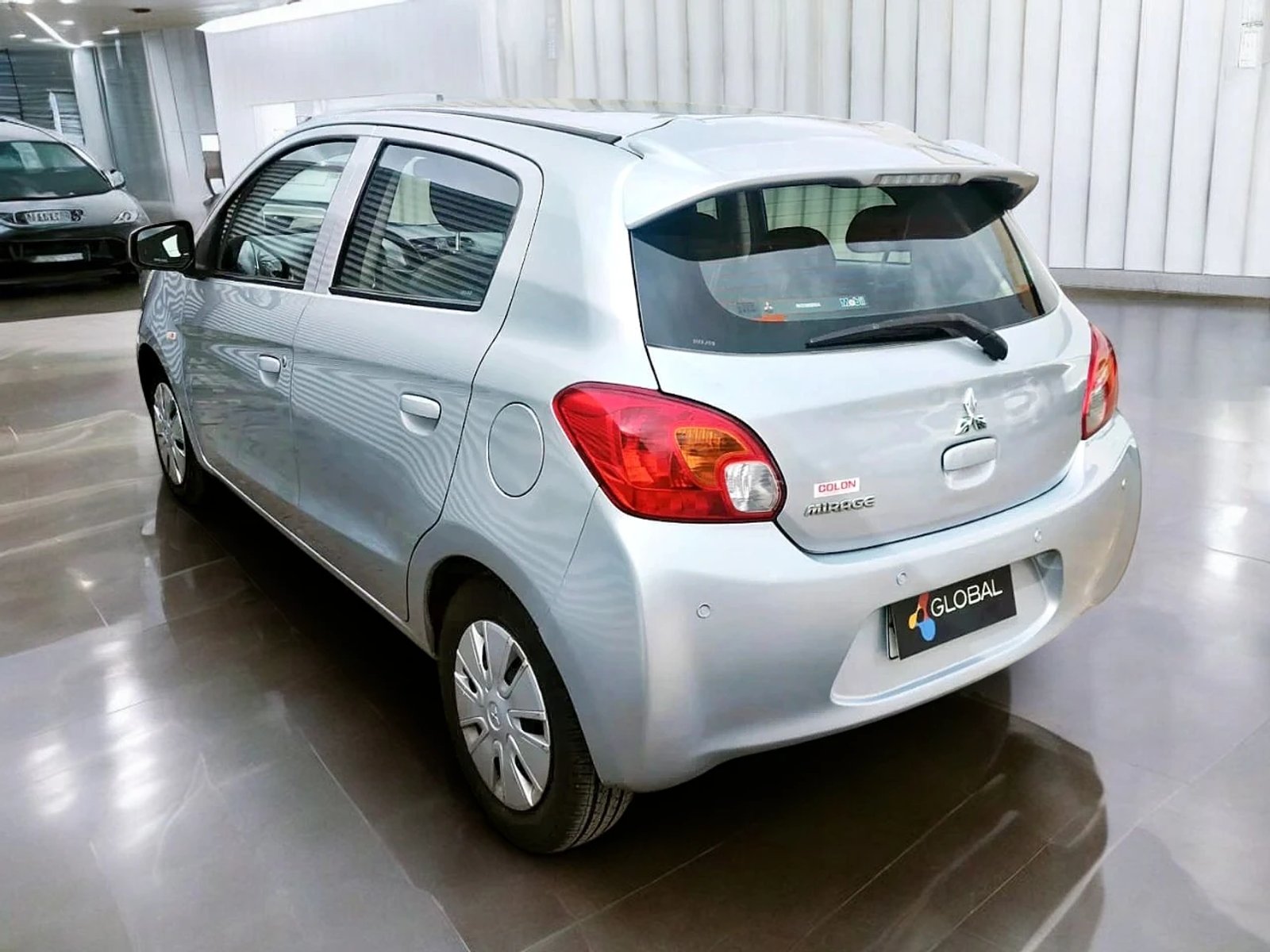 Mitsubishi MIRAGE GLX 2014 - Imagen 4 de 7