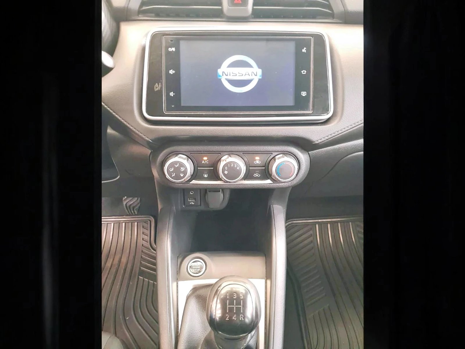 Nissan VERSA 2023 - Imagen 8 de 8
