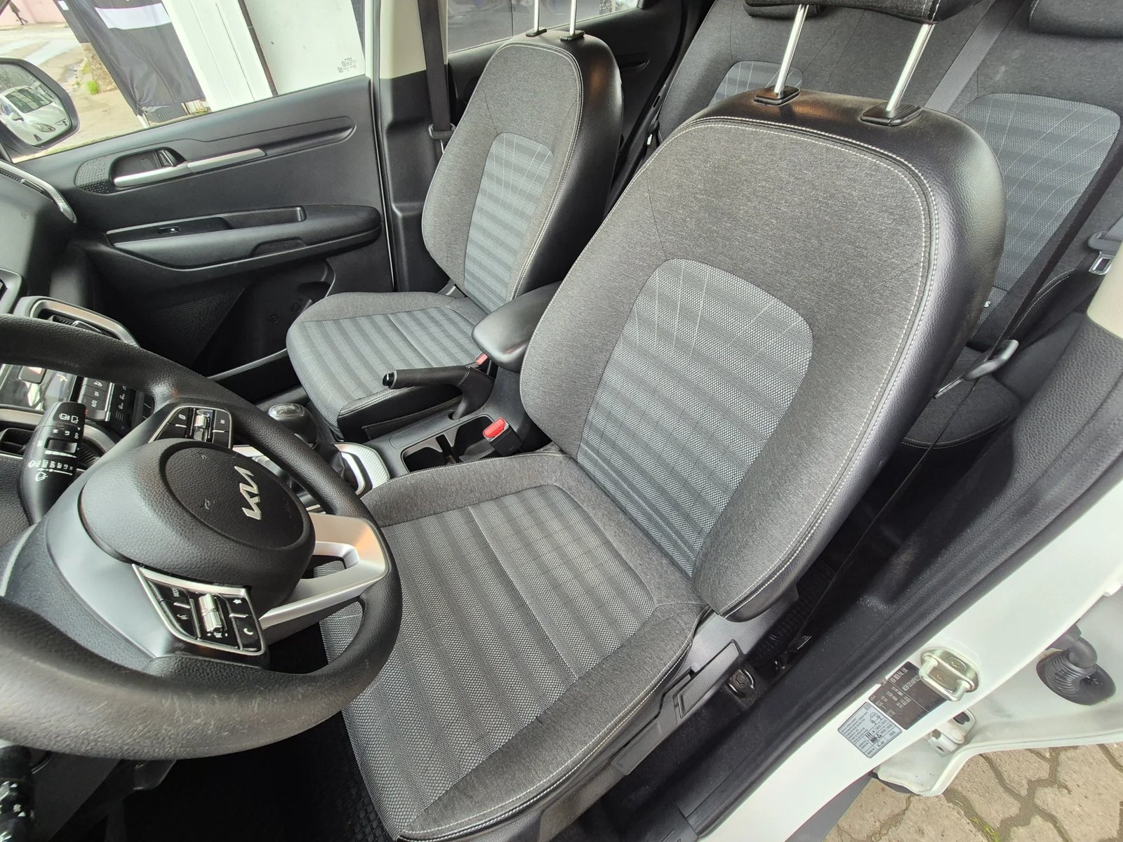 Kia SONET EX 1.5 2023 - Imagen 10 de 13