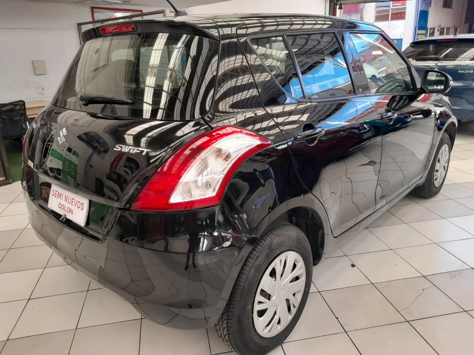 Suzuki SWIFT GL 1.2 2017 - Imagen 4 de 10