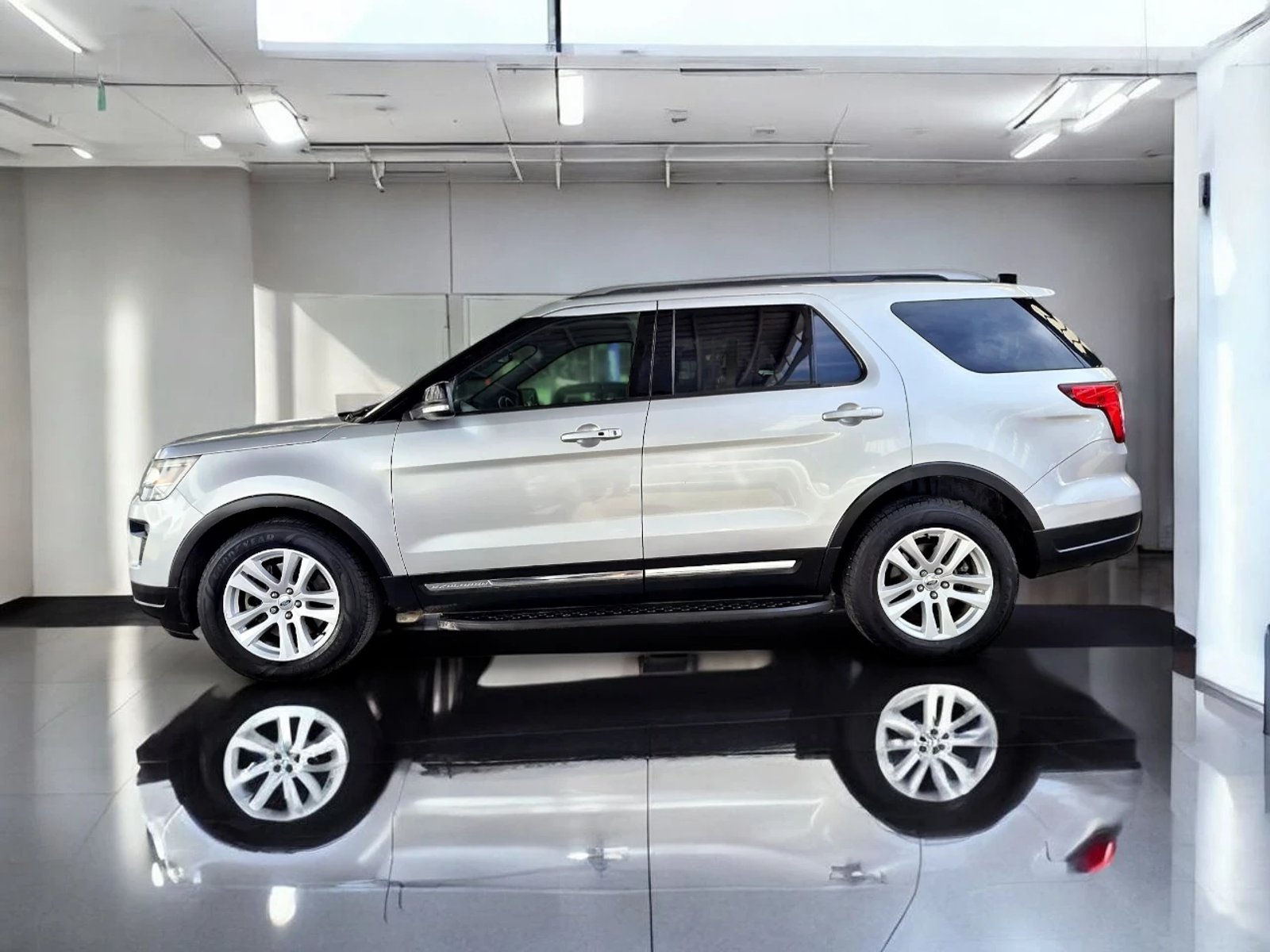 Ford EXPLORER XLT 3.5 AT 2019 - Imagen 12 de 14
