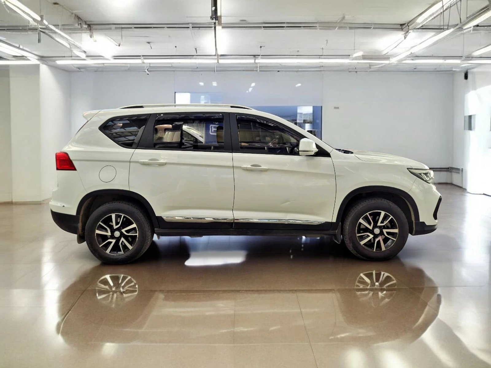 Dongfeng JOYEAR SX5 LUXURY MT 5 PS 2022 - Imagen 7 de 13