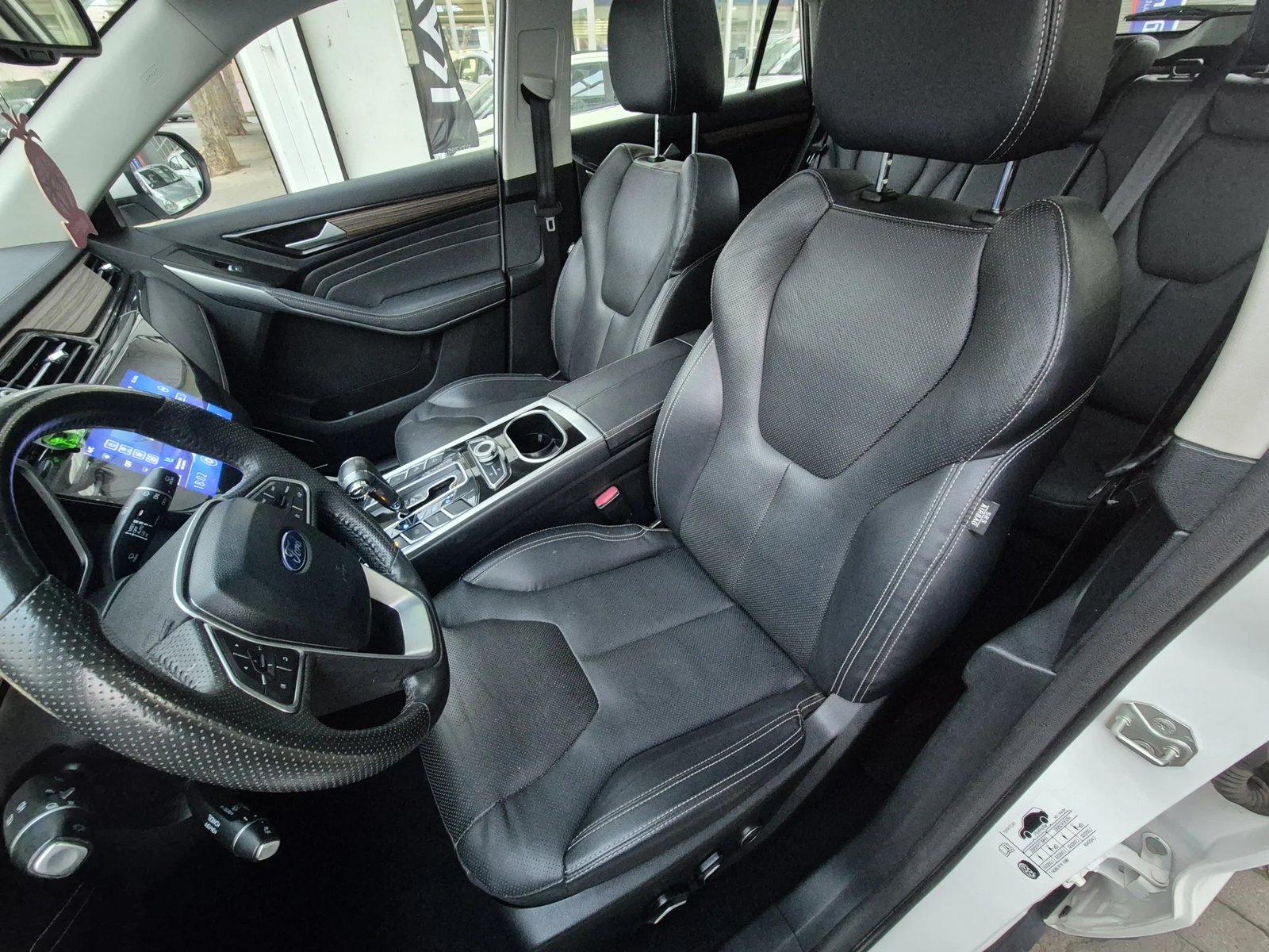 Ford TERRITORY TERRITORY TITANIUM PLUS 1.5L 2022 - Imagen 10 de 14
