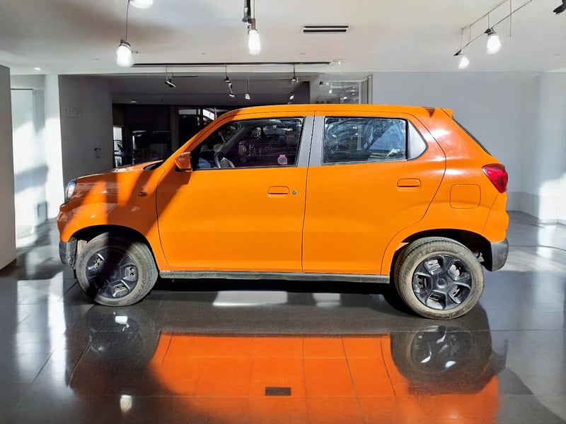 Suzuki SPRESSO GLX HB 2023 - Imagen 9 de 14