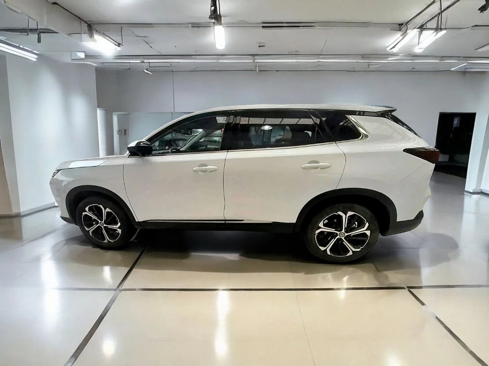 Dongfeng AEOLUS HUGE 2026 - Imagen 3 de 10