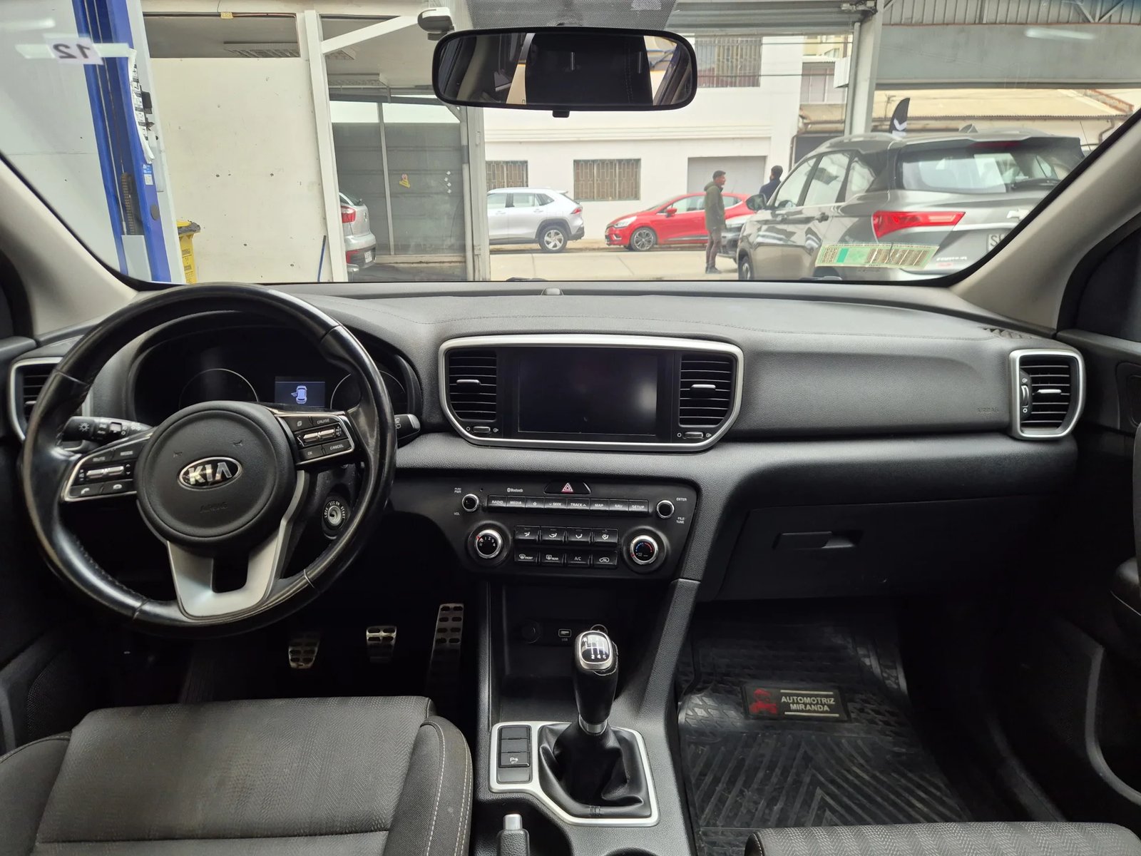 Kia SPORTAGE LX 2.0 2021 - Imagen 9 de 13