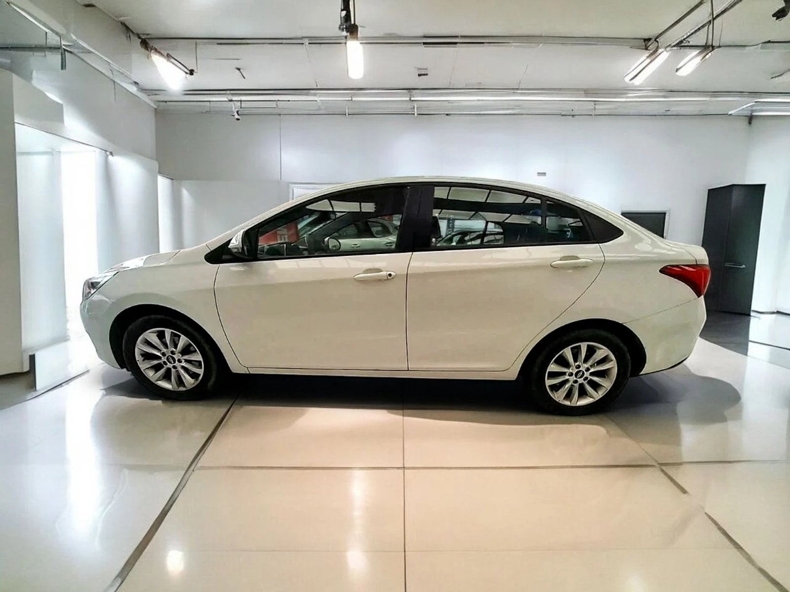 Chery ARRIZO 5 2023 - Imagen 5 de 10