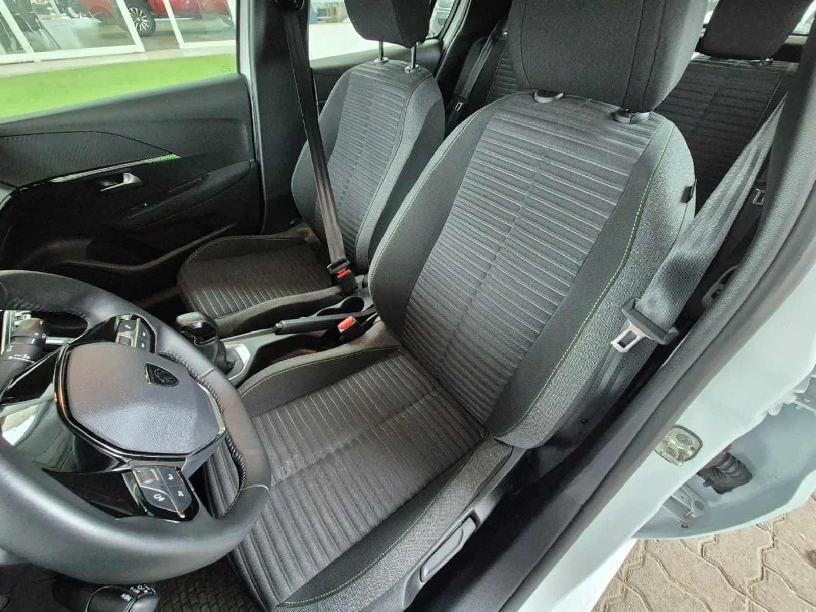 Peugeot 208 MCA ACTIVE PURETECH 75HP MT 2025 - Imagen 10 de 13