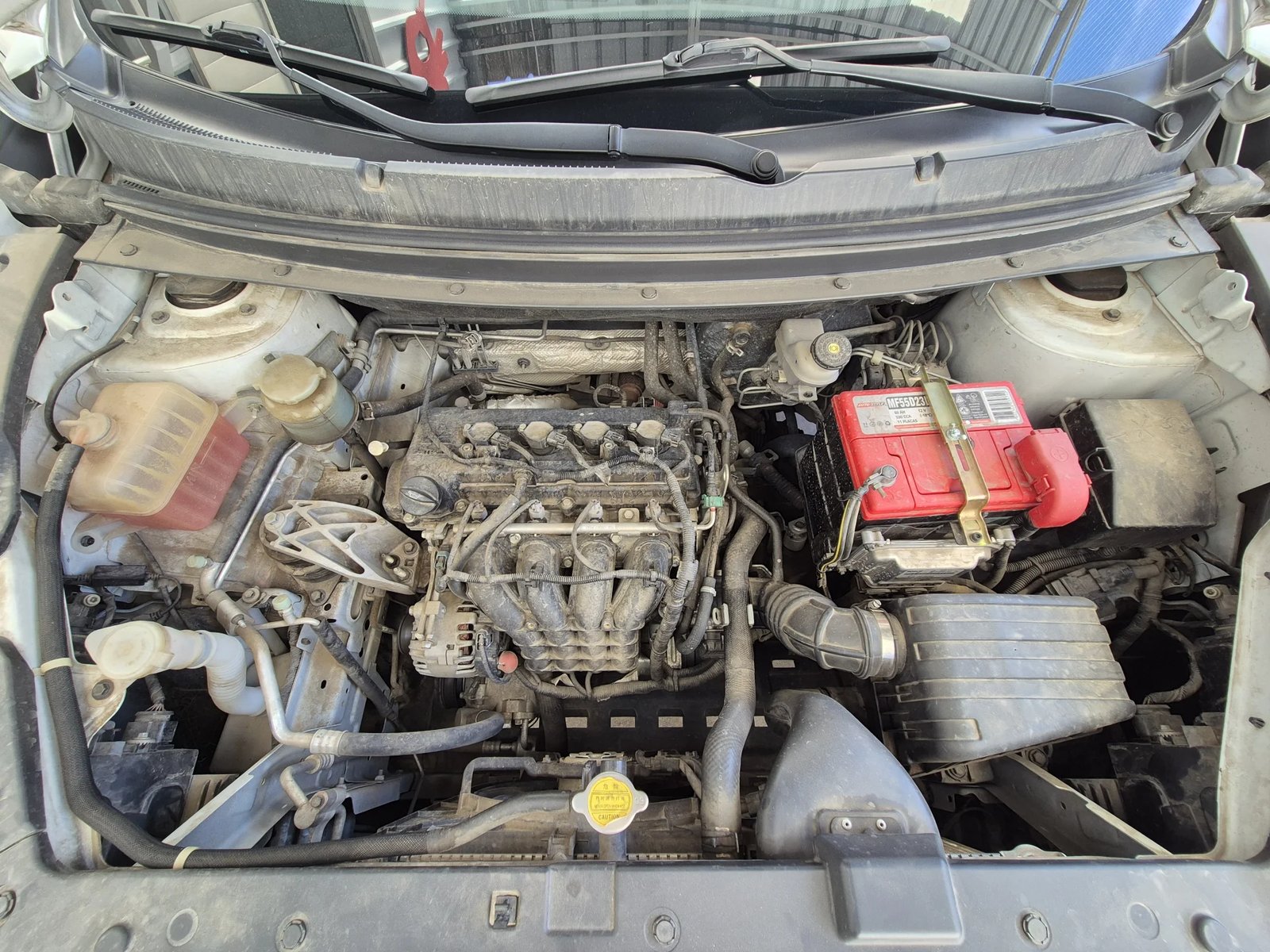 Dongfeng JOYEAR SX5 LUXURY MT 5 PS 2022 - Imagen 12 de 13