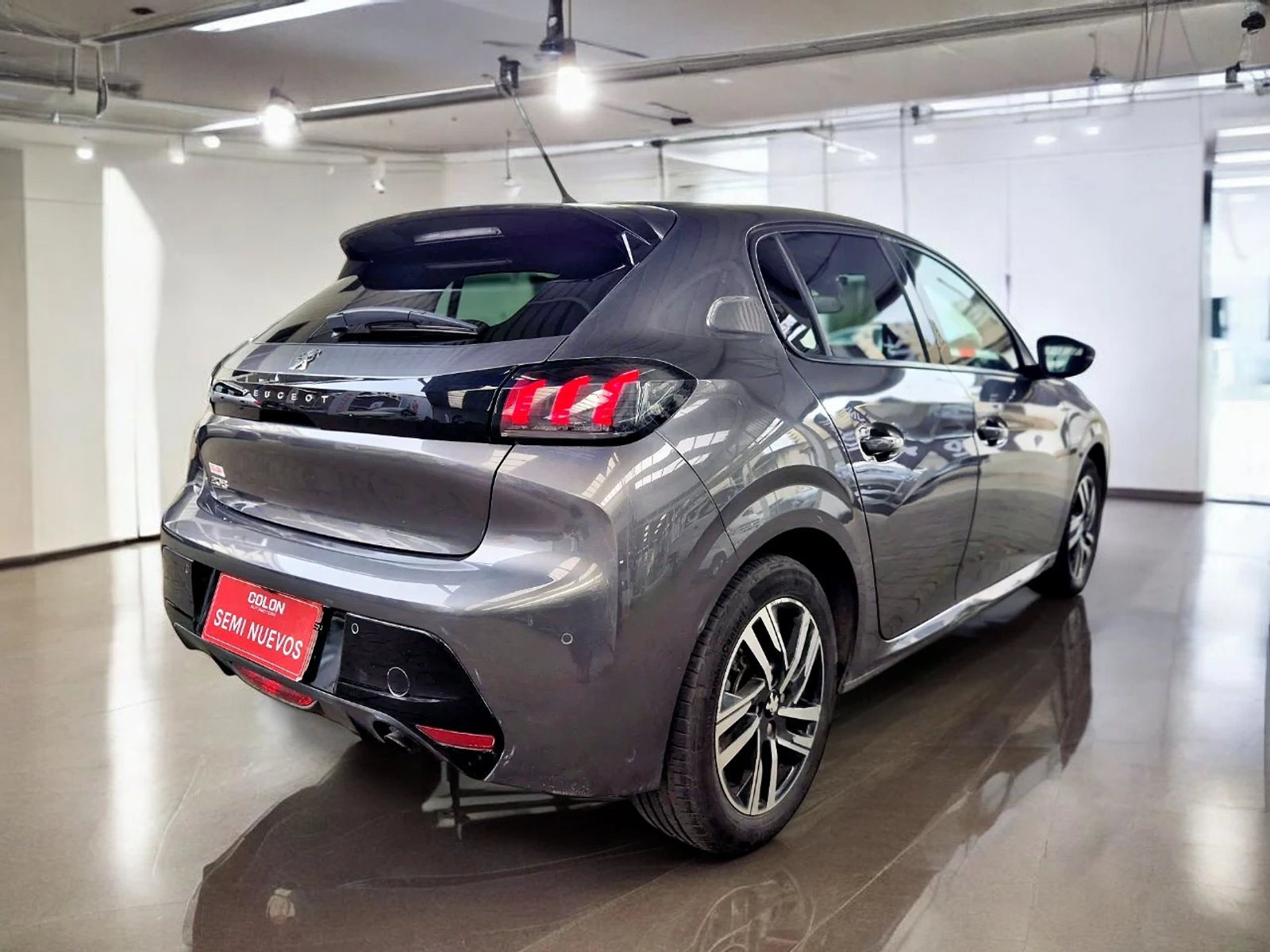 Peugeot 208 208 PURE TECH HB 1.2 2022 - Foto 4 de 12