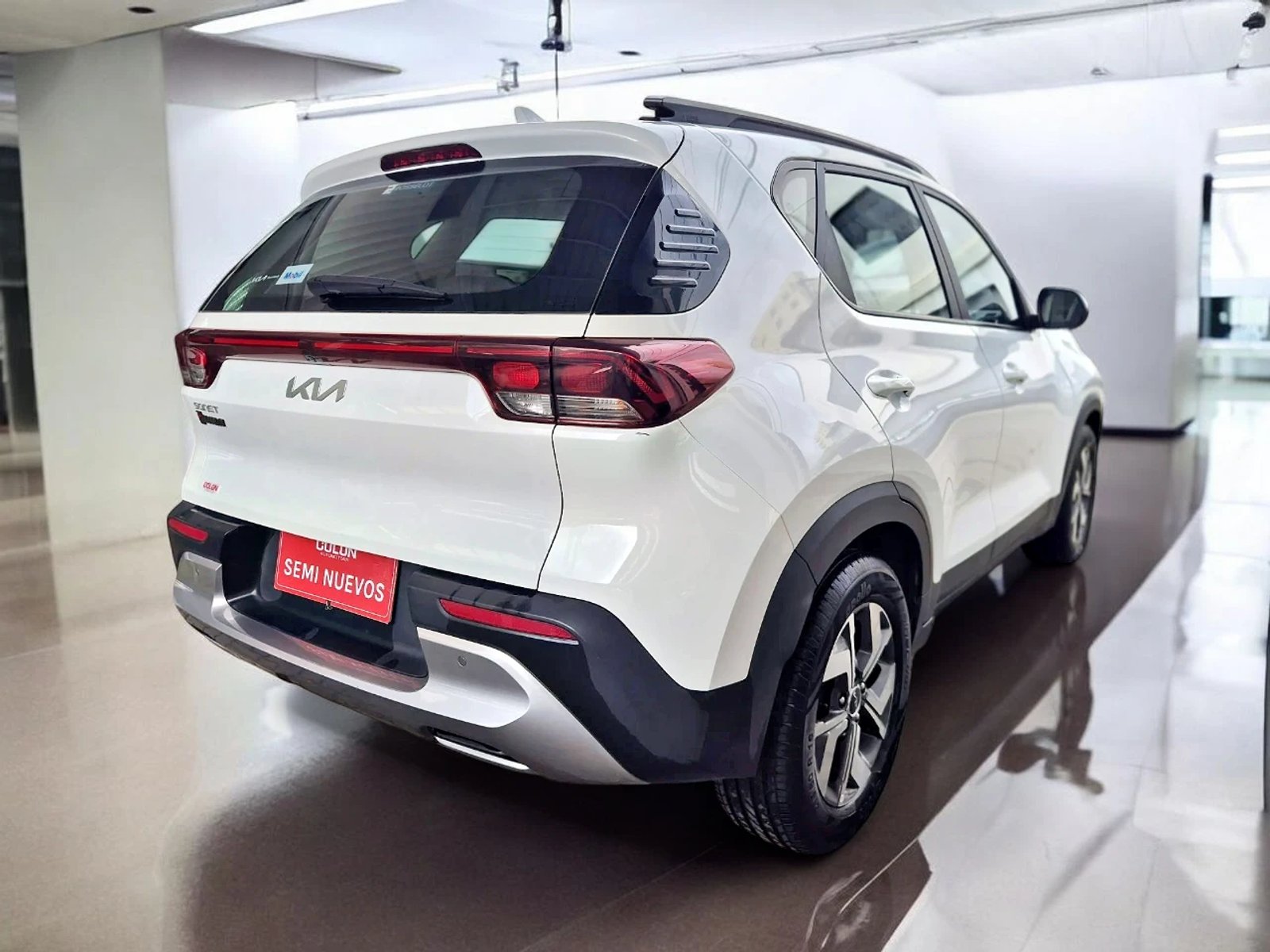 Kia SONET EX 1.5 2023 - Imagen 7 de 13