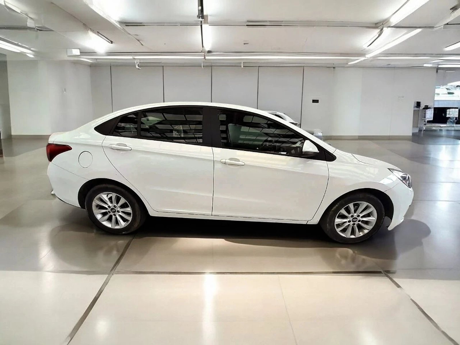 Chery ARRIZO 5 2023 - Imagen 6 de 10