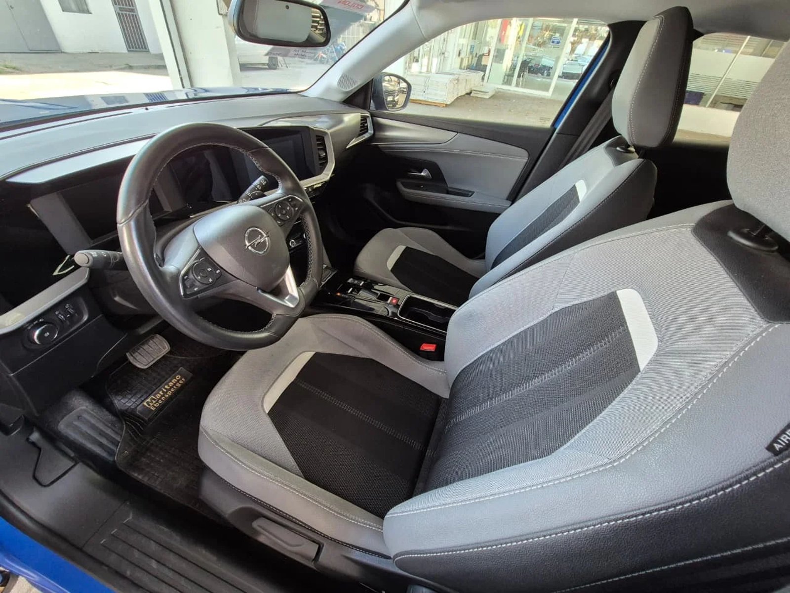 Opel MOKKA 1.2 AT8 2024 - Imagen 12 de 15