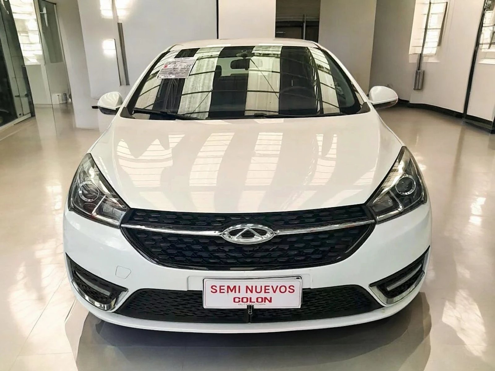 Chery ARRIZO 5 2023 - Foto 2 de 10