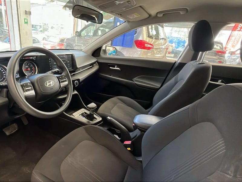 Hyundai ACCENT BN7I 1.5 AT PLUS 2025 - Imagen 9 de 10